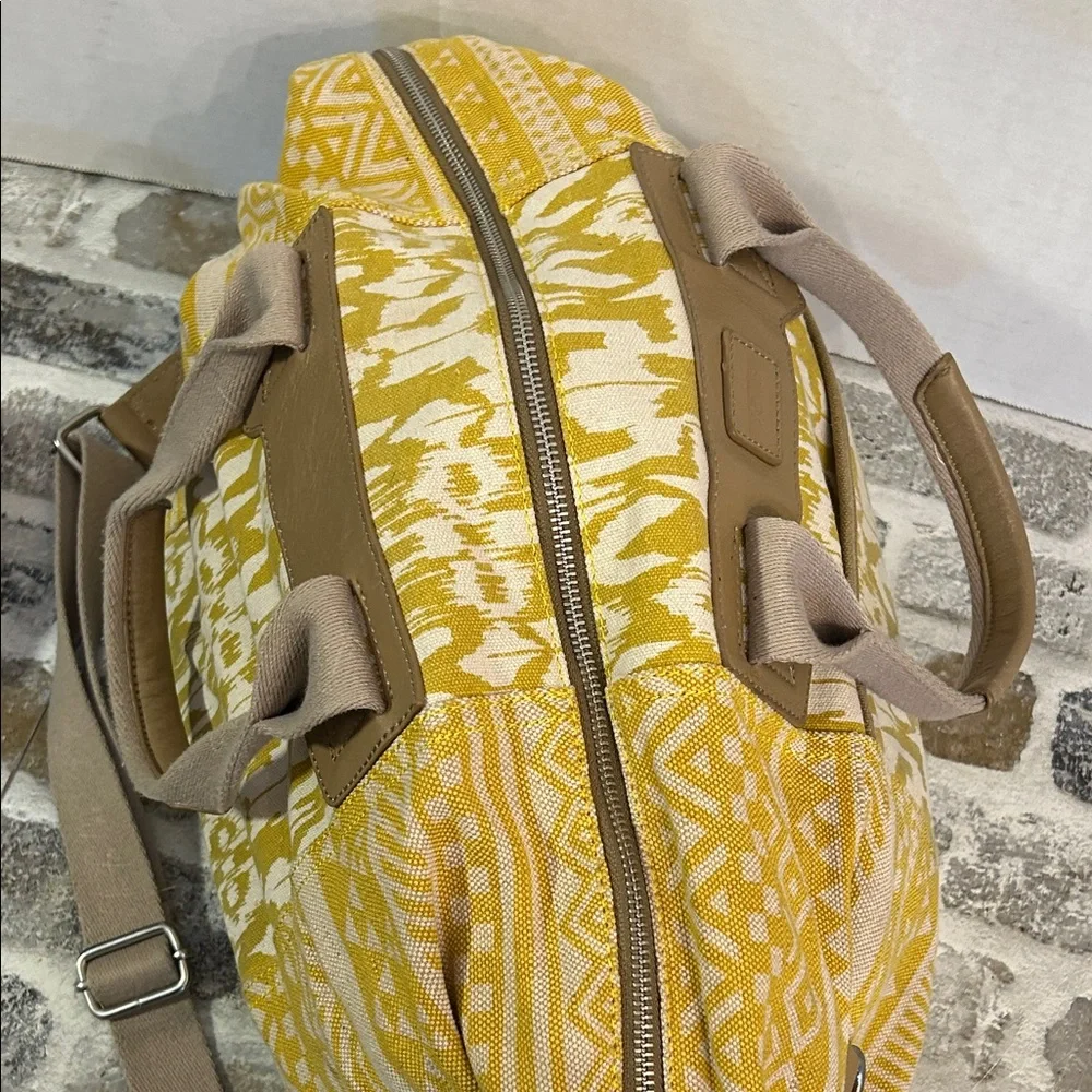 TOMS Weekender Medium Duffel Bag Gold Green Stripes Ikat Pattern Shoulder Strap - Picture 9 of 15
